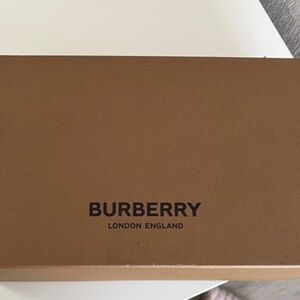 Burberry Women's Sneakers - Brown